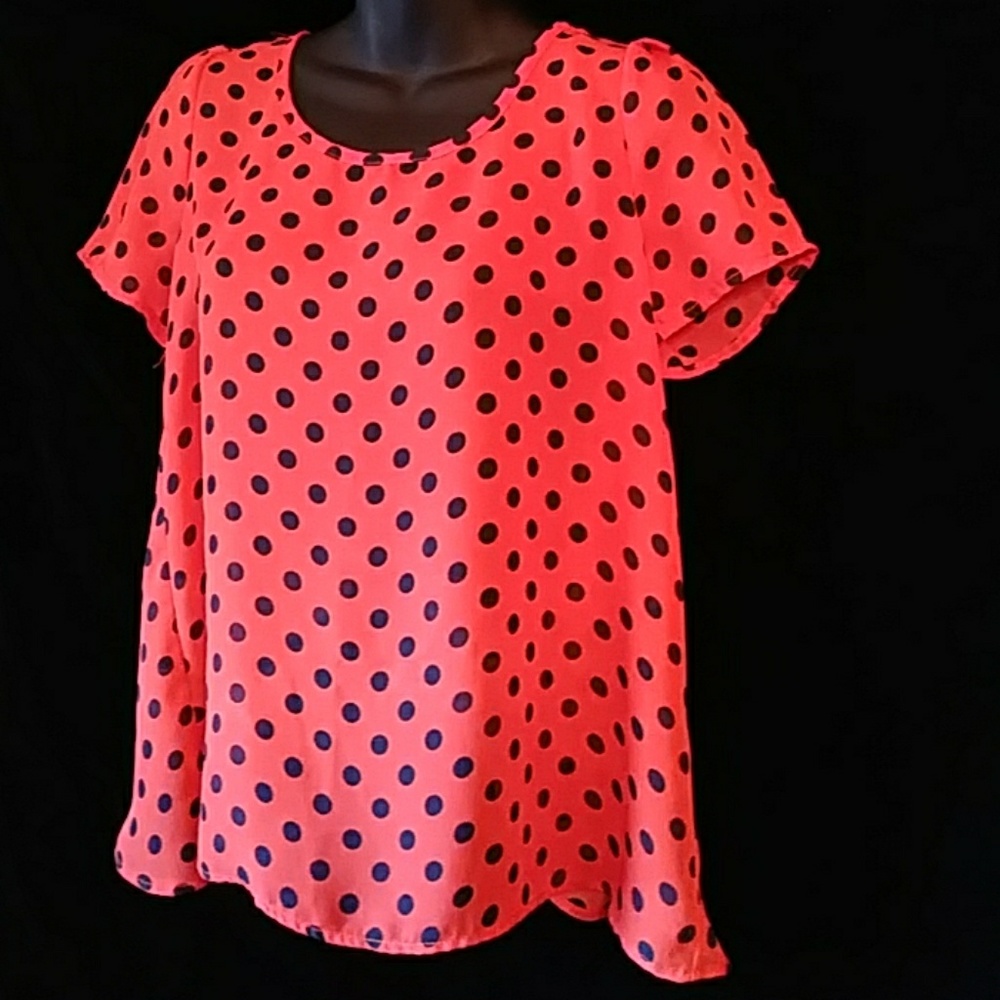 Emmelee short sleeved orange w navy dots top-sz S
